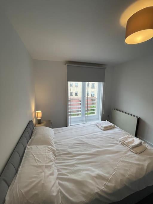 Modern 2 Bedroom City Apartment グラスゴー エクステリア 写真