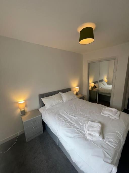 Modern 2 Bedroom City Apartment グラスゴー エクステリア 写真