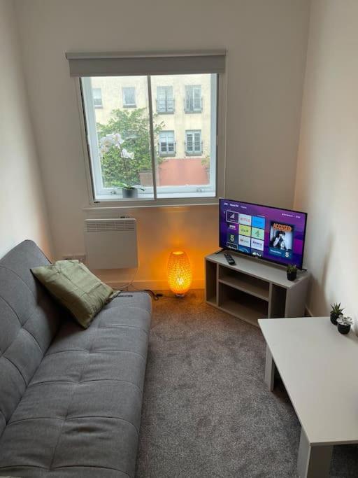 Modern 2 Bedroom City Apartment グラスゴー エクステリア 写真