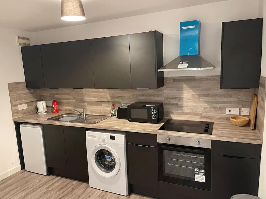 Modern 2 Bedroom City Apartment グラスゴー エクステリア 写真
